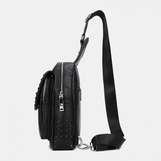 Men Rivet Decor PU Leather Chest Bag Waterproof Anti-theft Wearable Large Capacity Crossbody Bags Men Rivet Decor PU Leather Chest Bag Waterproof Anti-theft Wearable Large Capacity Crossbody Bags