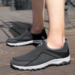 Men Breathable Fabric Comfy Sole Non Slip Casual Running Shoes