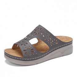 LOSTISY Women Rhinestone Hollow T-strap Comfy Casual Sandals