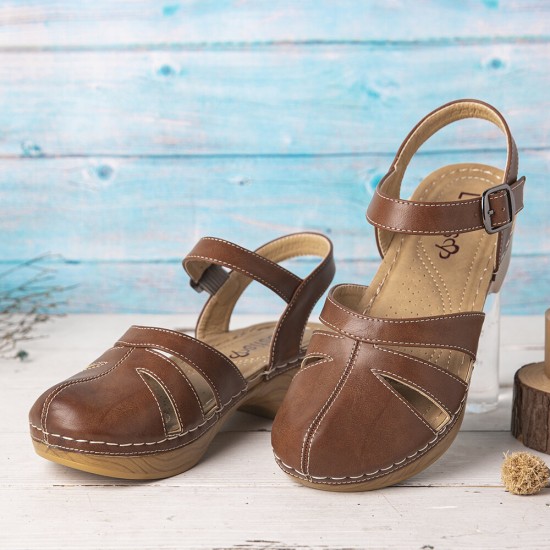LOSTISY Women Hollow Closed Toe Solid Color Stitching Clogs Sandals LOSTISY Women Hollow Closed Toe Solid Color Stitching Clogs Sandals