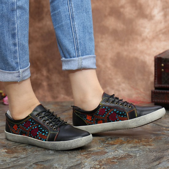 SOCOFY Floral Cutout Stitching Retro Leather Lace Up Flat Sneakers SOCOFY Floral Cutout Stitching Retro Leather Lace Up Flat Sneakers