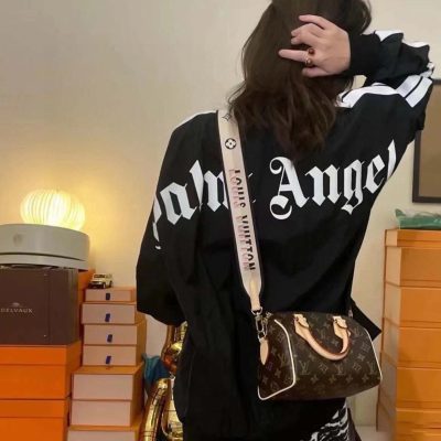 L040 Shoulder bag