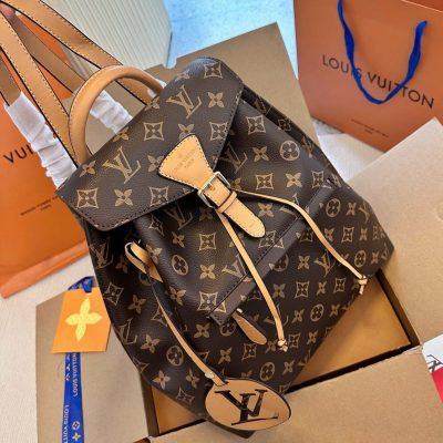 L033 backpack