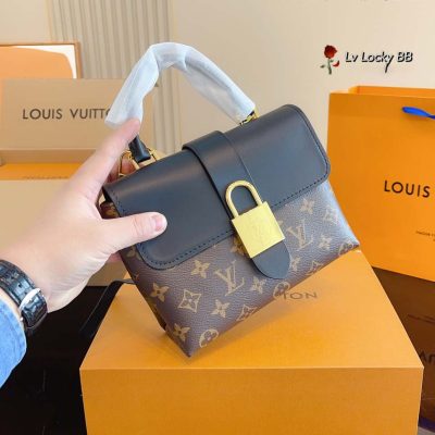 L047 Shoulder bag