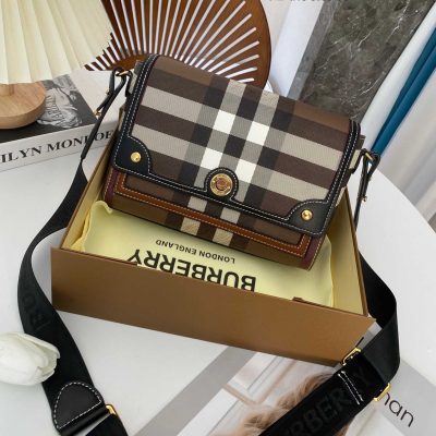 BU 007 Shoulder bag