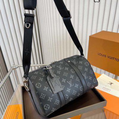L043 Shoulder bag