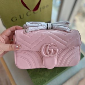 G 001 Shoulder bag