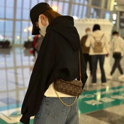 L037 Shoulder bag