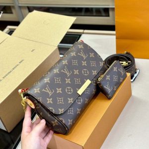 L8562174   Shoulder bag