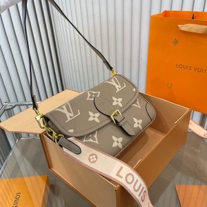 L12574166 Shoulder bag