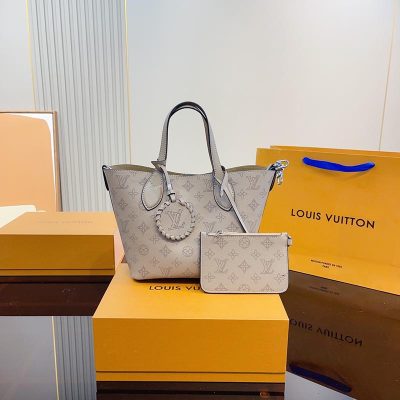 L00001257 handbag