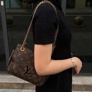 L0124874 Shoulder bag