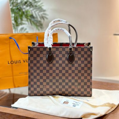 P2404161 handbag