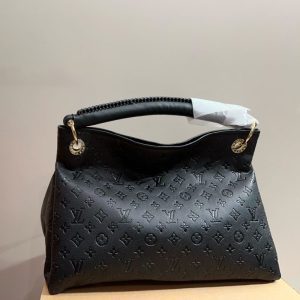 L2403121 handbag
