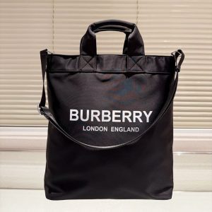 B 240802011 shopping bag