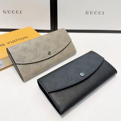 L2408071 handbag