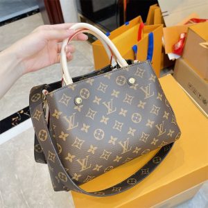 L24 073001 handbag