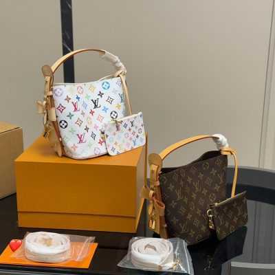 L55539522 handbag