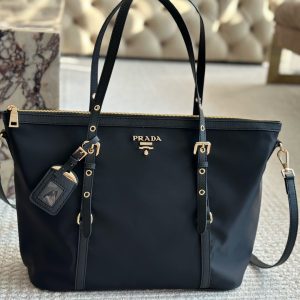 P 2501050012 handbag