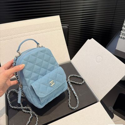 C 001238 handbag