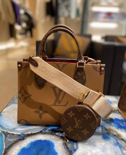 L568500 Shoulder bag photo review