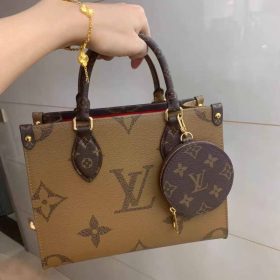 L568500 Shoulder bag photo review