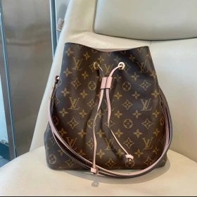 L044 Bucket Bag photo review