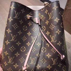 L044 Bucket Bag photo review