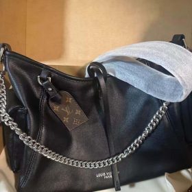 L20250509001 handbag photo review