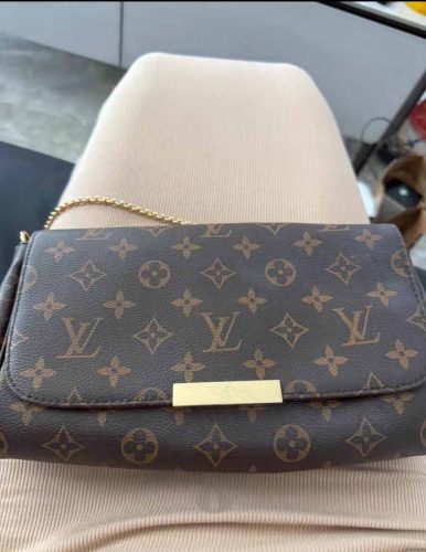 L8562174   Shoulder bag photo review