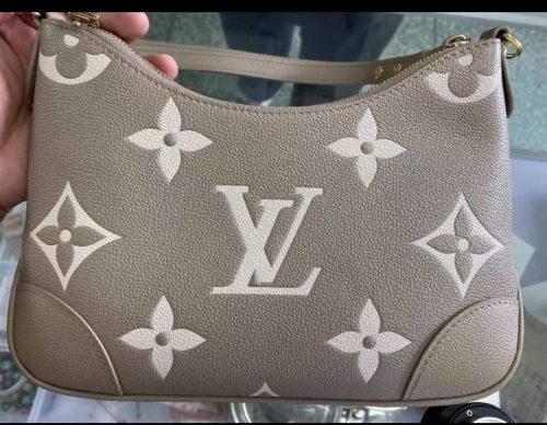 L0023554123 handbag photo review