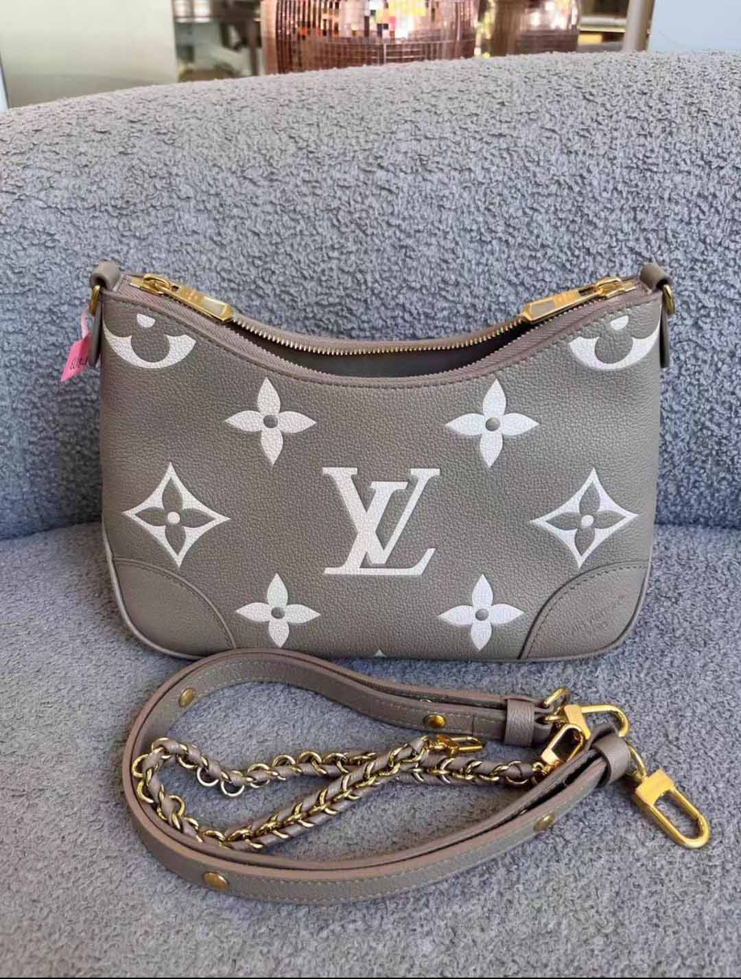 L0023554123 handbag photo review