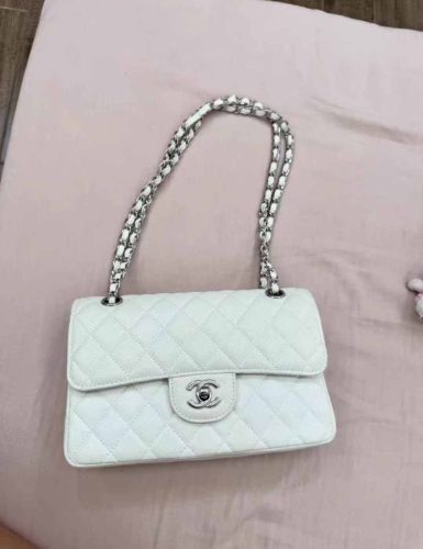 ch018956 Shoulder bag photo review