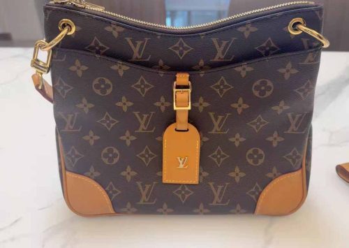 L01285 Shoulder bag photo review