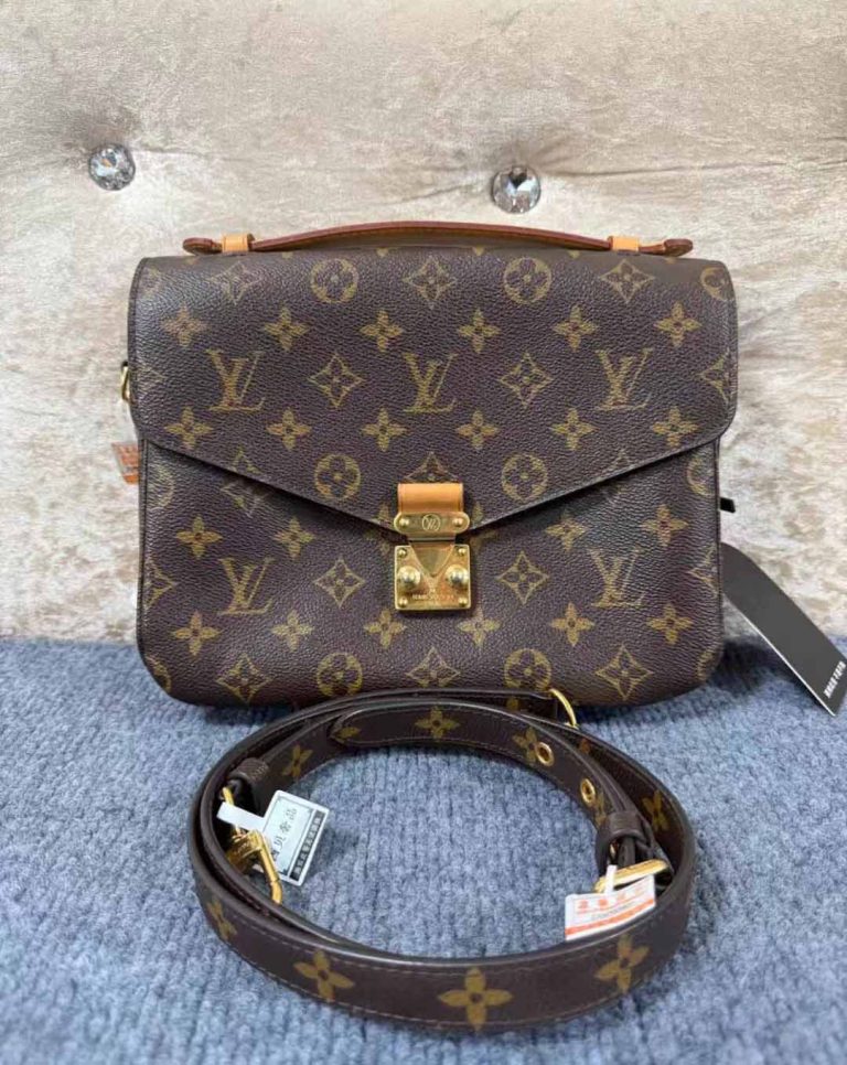 26211163 Shoulder Bags photo review