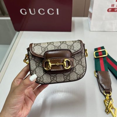 G2510230235 handbag