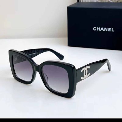 C251208 Glasses