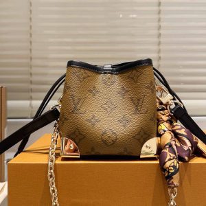 L12280023 handbag