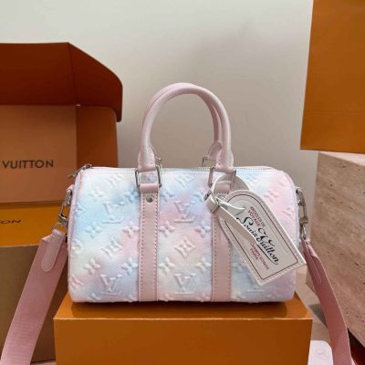 L263292353 handbag